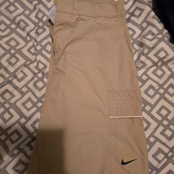 Nike Pants - Picture 3 of 4